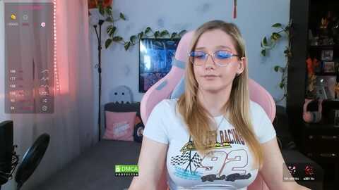 Media: monicmoon18 Myfreecams Invalid Date