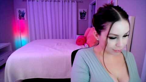 bowtoprincess @ myfreecams on 20240408