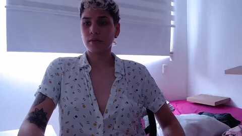 lauraa_rose @ myfreecams on 20240408