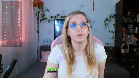 Media: monicmoon18 Myfreecams Invalid Date