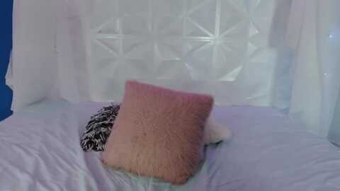 melody_bunny @ myfreecams on 20240412