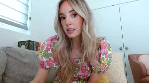 vegansoda @ myfreecams on 20240412
