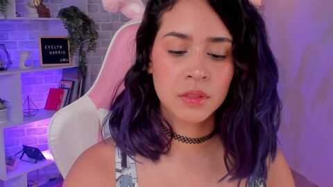 evelynharrisx @ myfreecams on 20240414