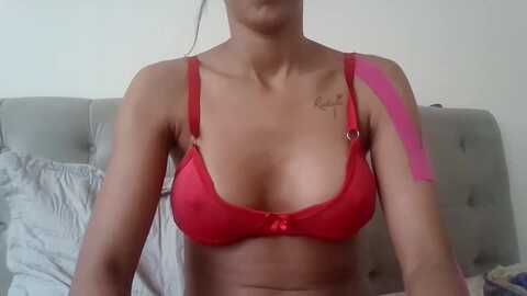 sweetscarllet @ myfreecams on 20240416