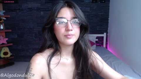 algodondulcem @ myfreecams on 20240417