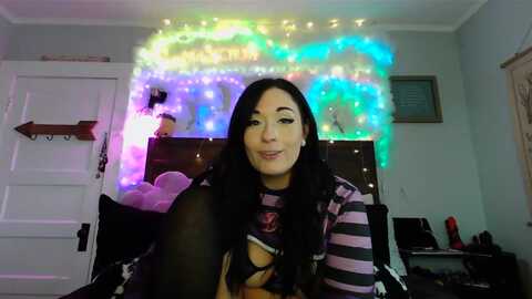 chibicyriis @ myfreecams on 20240417