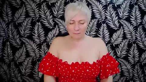 oliviaoskar_ @ myfreecams on 20240420