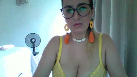 mell_pepper @ myfreecams on 20240421