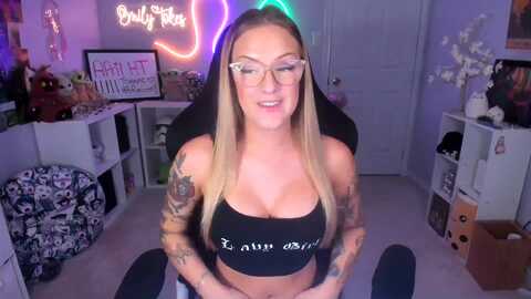emilytokes @ myfreecams on 20240423