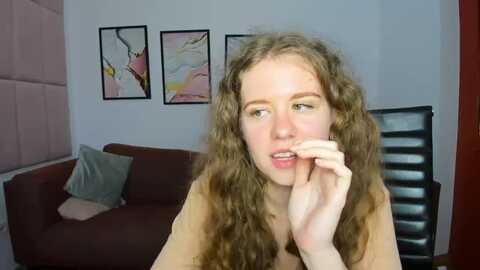 lanabelll @ myfreecams on 20240425