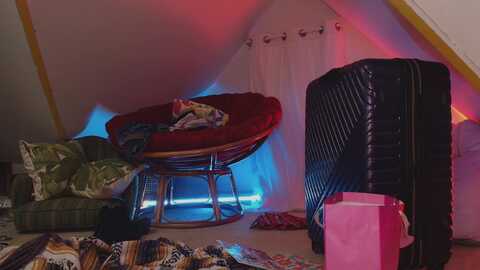 Media: naomidee Myfreecams Invalid Date