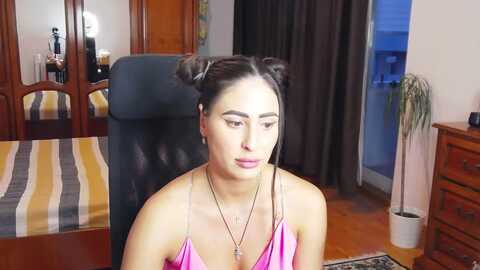 Media: marahari Myfreecams Invalid Date