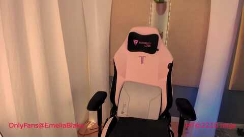 Media: mightyemelia Myfreecams Invalid Date