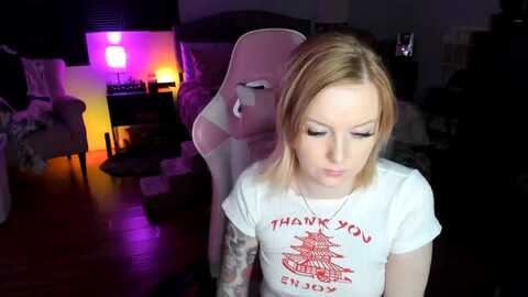 lizzysmallz @ myfreecams on 20240502