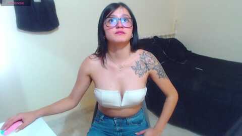 nyahmackenzie @ myfreecams on 20240503