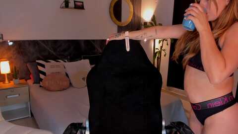 amy_woods @ myfreecams on 20240504
