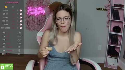 Media: sarahsweets18 Myfreecams Invalid Date