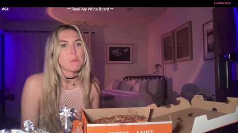 cutiepiekayla @ myfreecams on 20240506