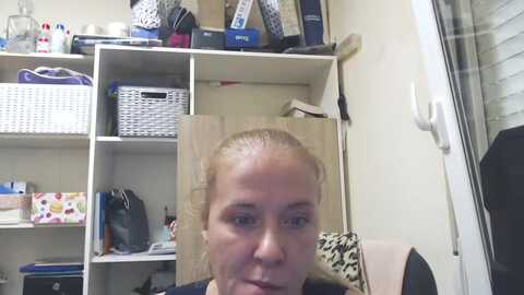 lorenarubia @ myfreecams on 20240506