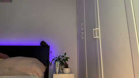 spotttyy @ myfreecams on 20240507