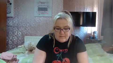 Media: yummymummy39 Myfreecams Invalid Date