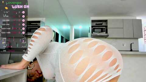 ms_valerypawg @ myfreecams on 20240508