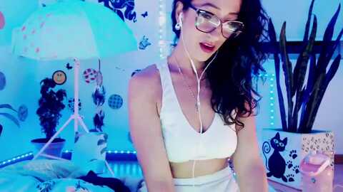 samy_love31 @ myfreecams on 20240508
