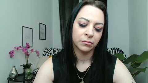 beautyhelena @ myfreecams on 20240510