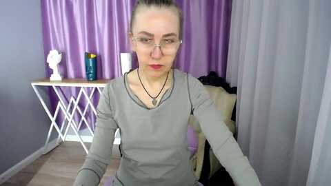 greybunny @ myfreecams on 20240513