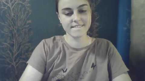 bird_blue @ myfreecams on 20240514