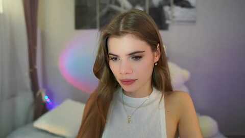 Media: rileyreid_18 Myfreecams Invalid Date