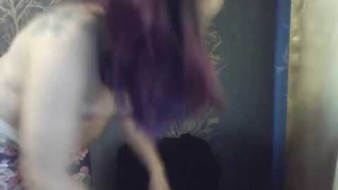 bird_blue @ myfreecams on 20240515