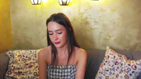 Media: radiance Myfreecams Invalid Date