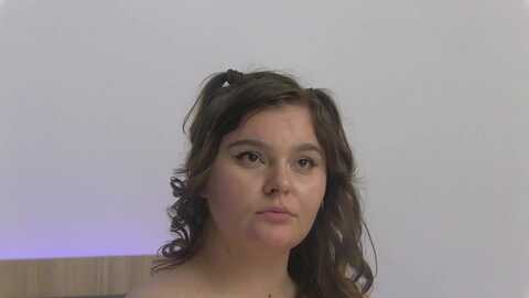 megandevon @ myfreecams on 20240517