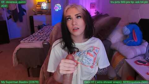 devereuxq @ myfreecams on 20240519