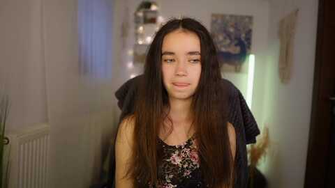 Media: gia_paige18 Myfreecams Invalid Date