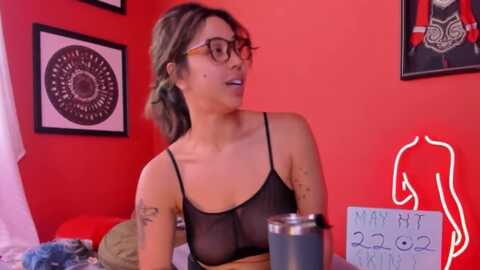 kissinghigh @ myfreecams on 20240519