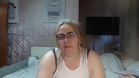 Media: yummymummy39 Myfreecams Invalid Date