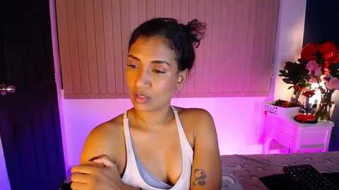 sarahflowerss @ myfreecams on 20240531