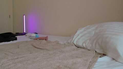 Media: new_dee Myfreecams Invalid Date