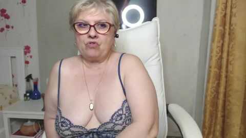 sexylynette4u @ myfreecams on 20240602
