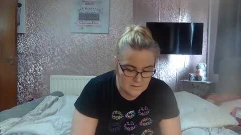 Media: yummymummy39 Myfreecams Invalid Date
