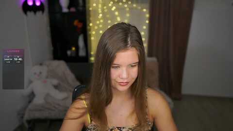 alaina__fox @ myfreecams on 20240604
