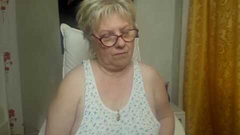 sexylynette4u @ myfreecams on 20240604
