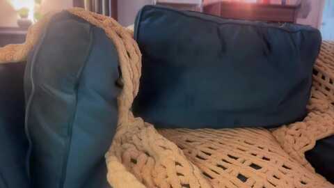ellelovelace5 @ myfreecams on 20240605