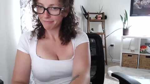 sarah_stark @ myfreecams on 20240605