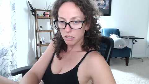 sarah_stark @ myfreecams on 20240606