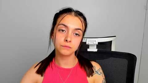 holly_horny @ myfreecams on 20240608