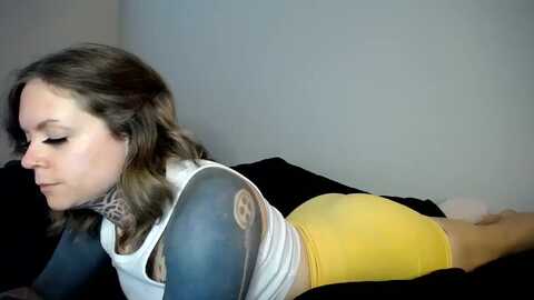 viverdure @ myfreecams on 20240608