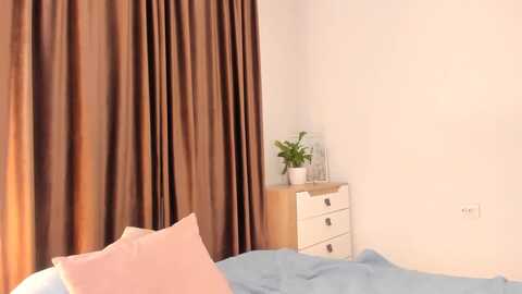 ana__xo @ myfreecams on 20240609